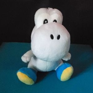 (Super Mario) Silver Yoshi Plushie